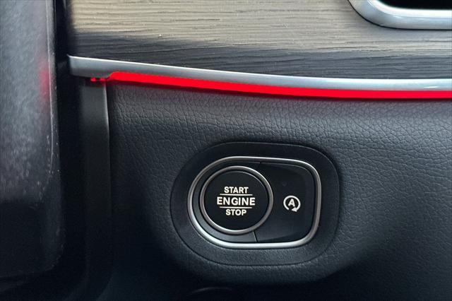 new 2025 Mercedes-Benz GLE 450 car, priced at $81,125