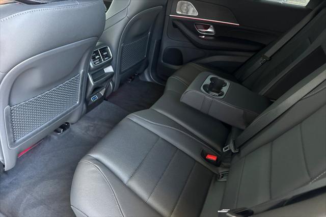 new 2025 Mercedes-Benz GLE 450 car, priced at $81,125