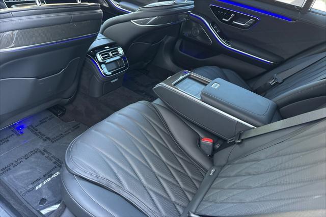 new 2025 Mercedes-Benz AMG S 63 E car, priced at $175,406