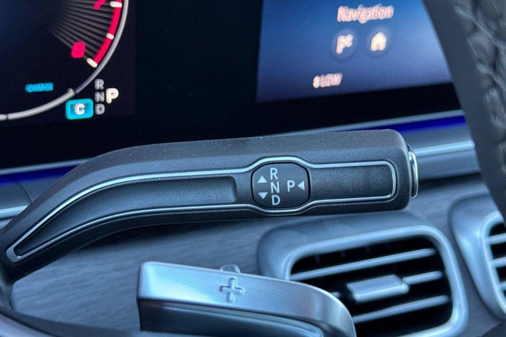 new 2026 Mercedes-Benz GLE 450 car, priced at $81,360