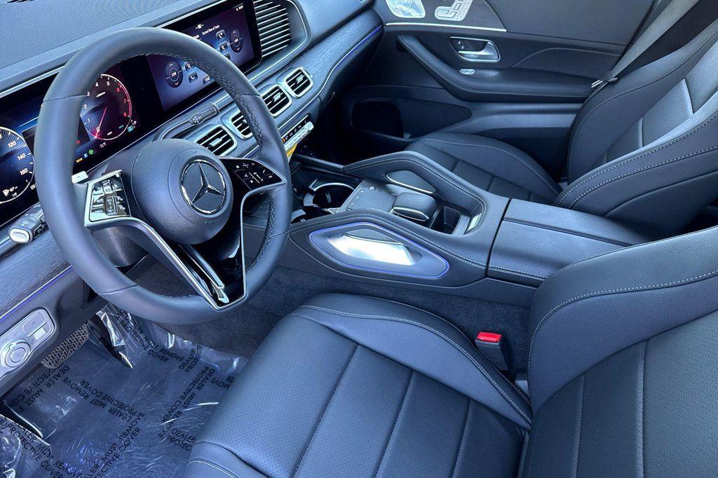new 2026 Mercedes-Benz GLE 450 car, priced at $81,360
