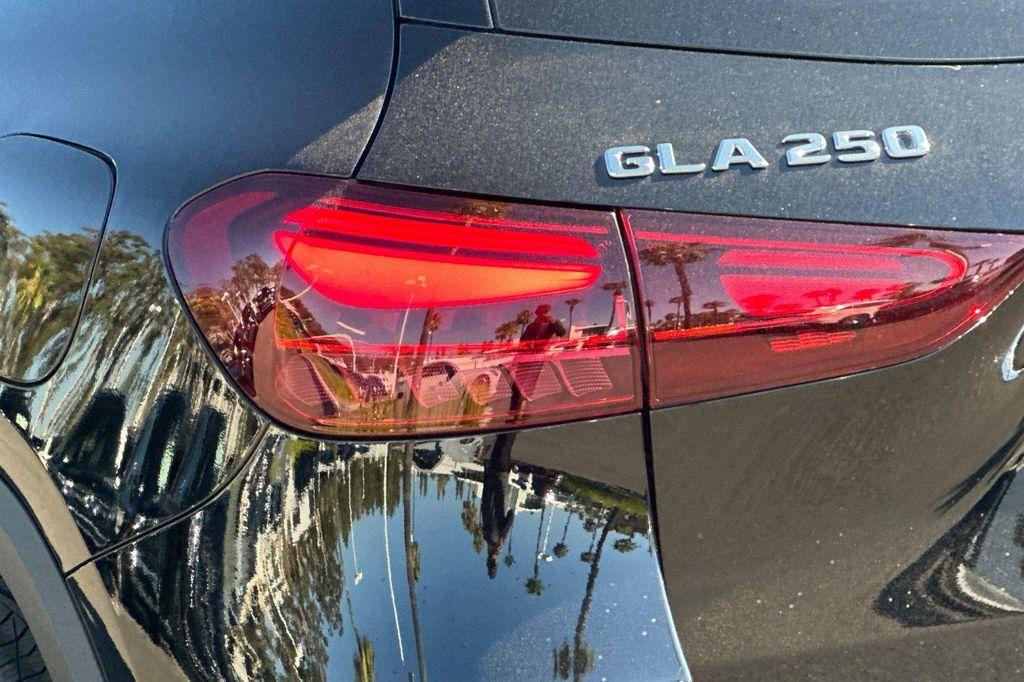 used 2025 Mercedes-Benz GLA 250 car, priced at $37,990
