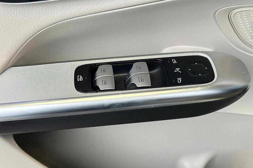 new 2026 Mercedes-Benz GLC 300 car, priced at $51,990