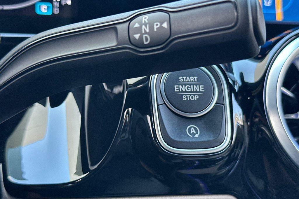 used 2025 Mercedes-Benz GLA 250 car, priced at $39,880