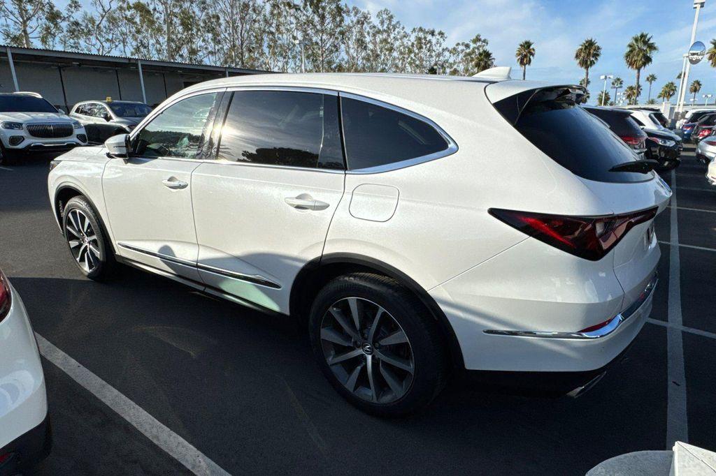 used 2025 Acura MDX car, priced at $46,584