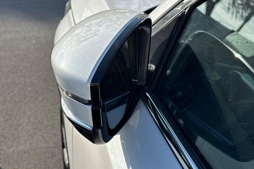 used 2025 Acura MDX car, priced at $46,584
