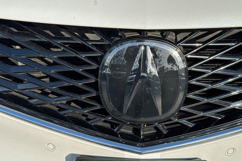 used 2025 Acura MDX car, priced at $46,584
