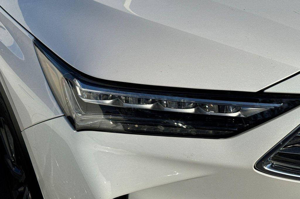 used 2025 Acura MDX car, priced at $46,584