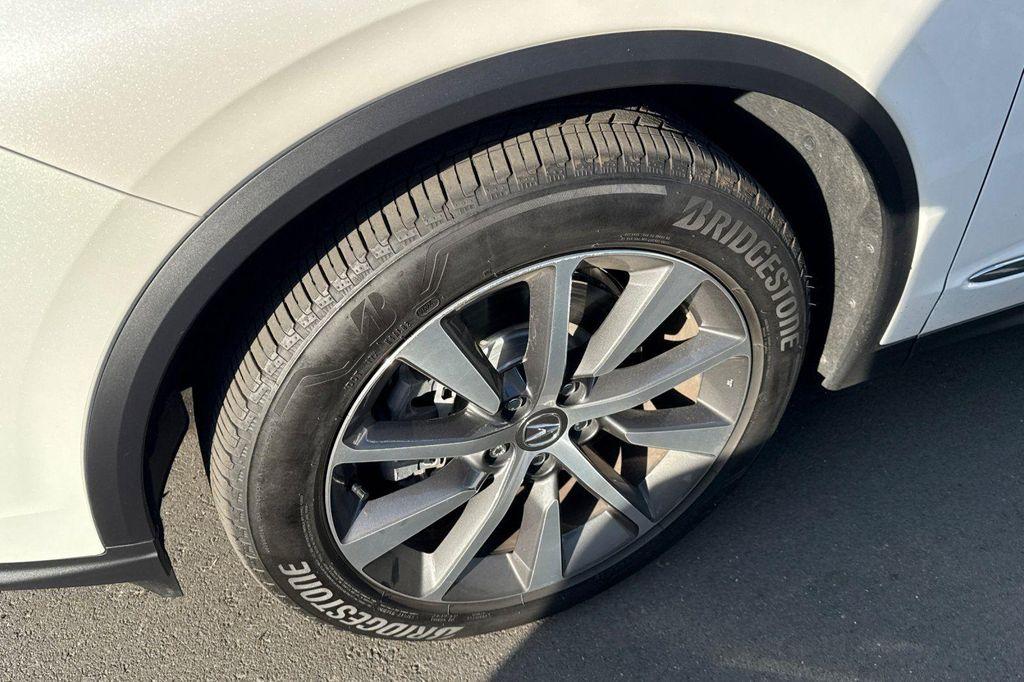 used 2025 Acura MDX car, priced at $46,584