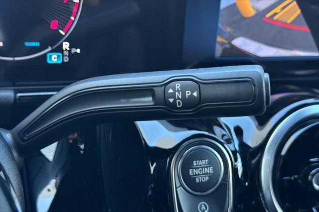 new 2025 Mercedes-Benz GLA 250 car, priced at $52,250