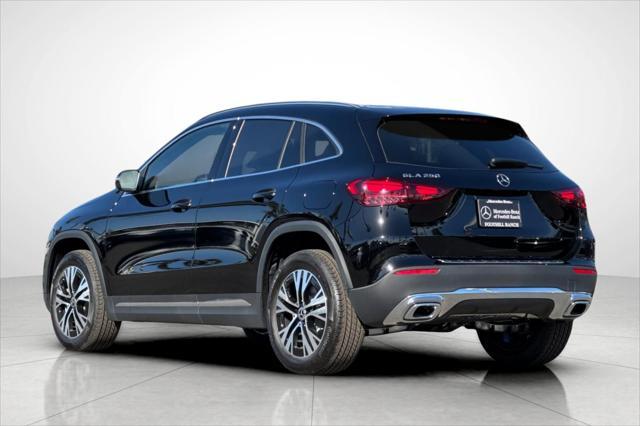 new 2025 Mercedes-Benz GLA 250 car, priced at $52,250