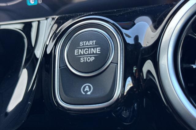new 2025 Mercedes-Benz GLA 250 car, priced at $52,250