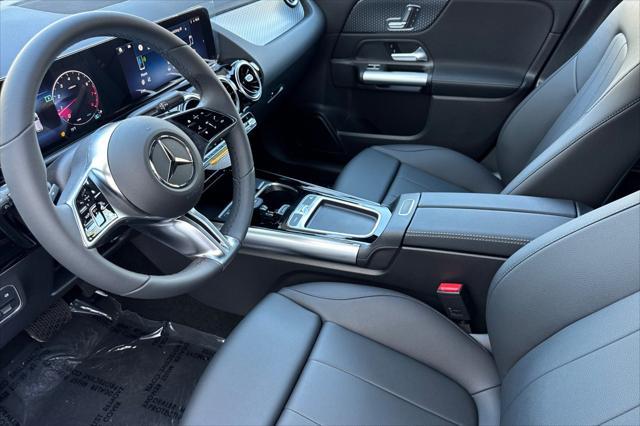 new 2025 Mercedes-Benz GLA 250 car, priced at $52,250
