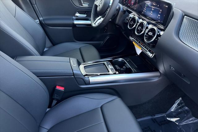 new 2025 Mercedes-Benz GLA 250 car, priced at $52,250