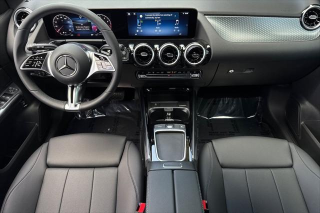 new 2025 Mercedes-Benz GLA 250 car, priced at $42,250