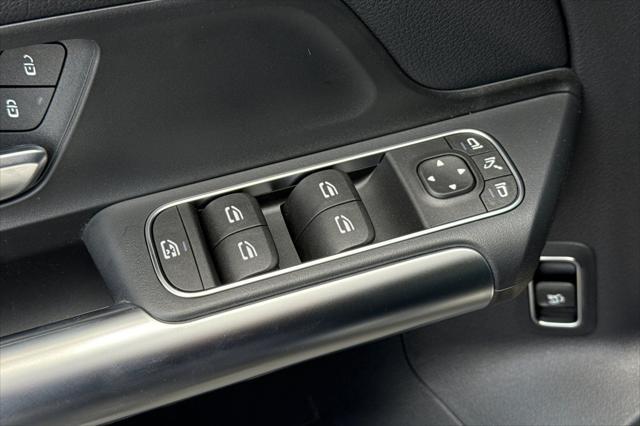 new 2025 Mercedes-Benz GLA 250 car, priced at $42,250