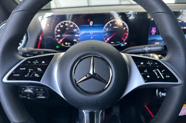 new 2025 Mercedes-Benz GLB 250 car, priced at $47,145