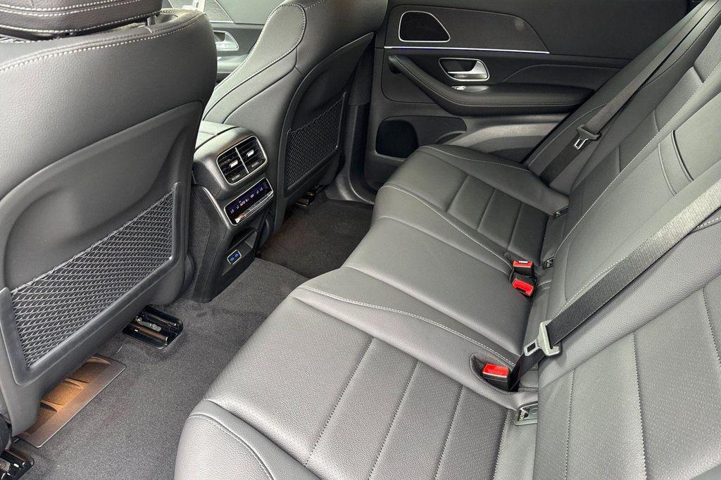 new 2026 Mercedes-Benz GLE 450 car, priced at $81,875