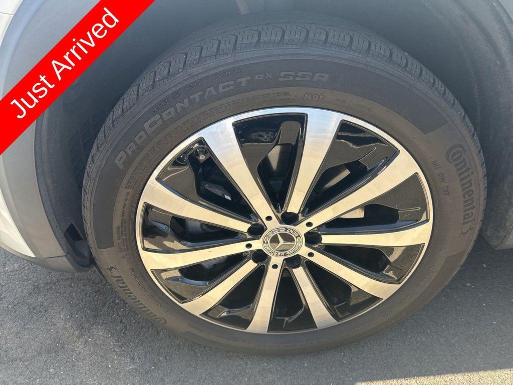 used 2022 Mercedes-Benz GLB 250 car, priced at $29,884