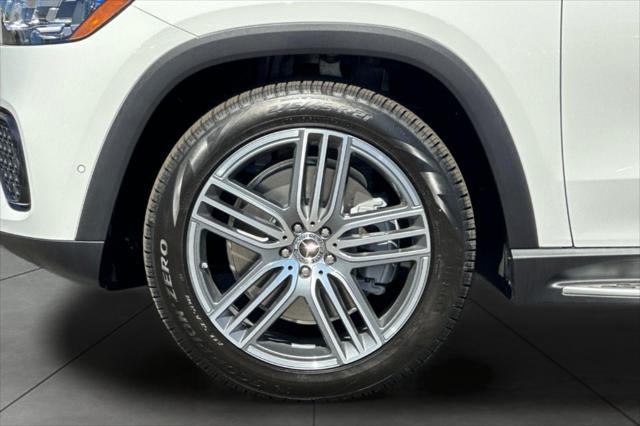 new 2025 Mercedes-Benz GLS 450 car, priced at $93,265