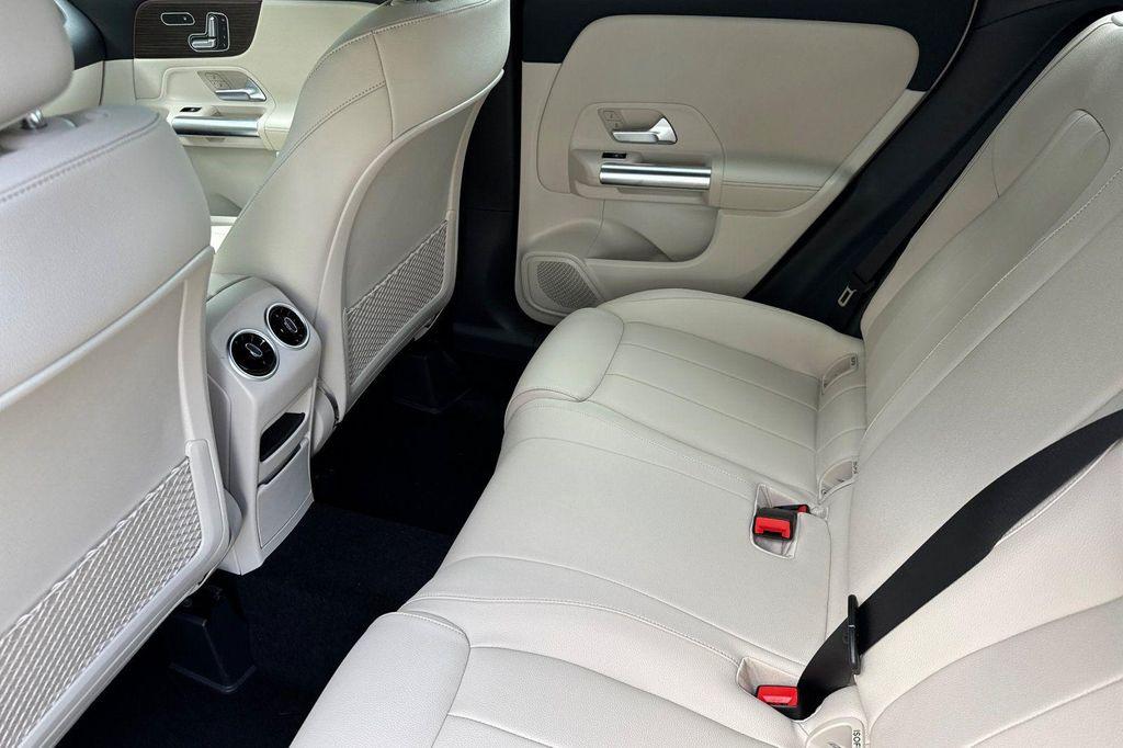 new 2026 Mercedes-Benz GLA 250 car, priced at $46,060