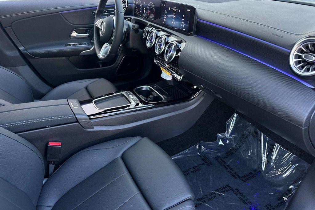 new 2025 Mercedes-Benz CLA 250 car, priced at $43,047