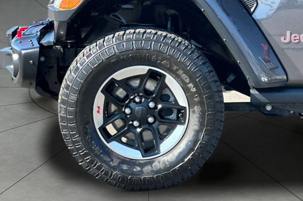 used 2018 Jeep Wrangler Unlimited car, priced at $31,984