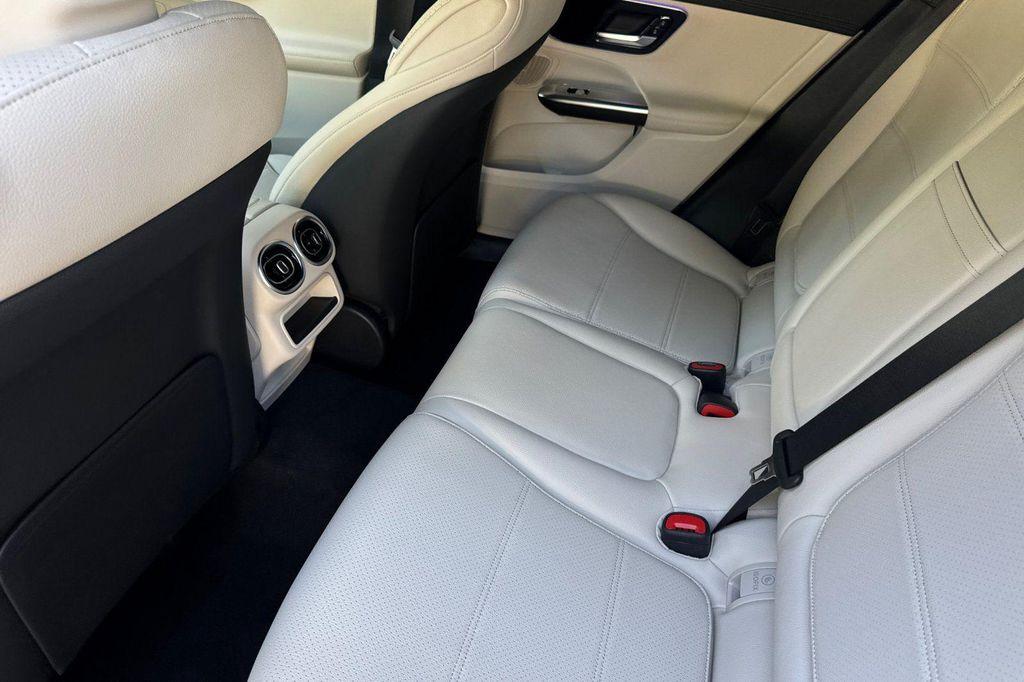 new 2025 Mercedes-Benz GLC 300 car, priced at $51,875