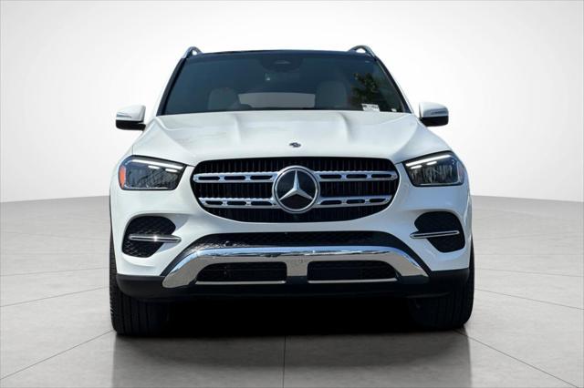new 2025 Mercedes-Benz GLE 450 car, priced at $80,440