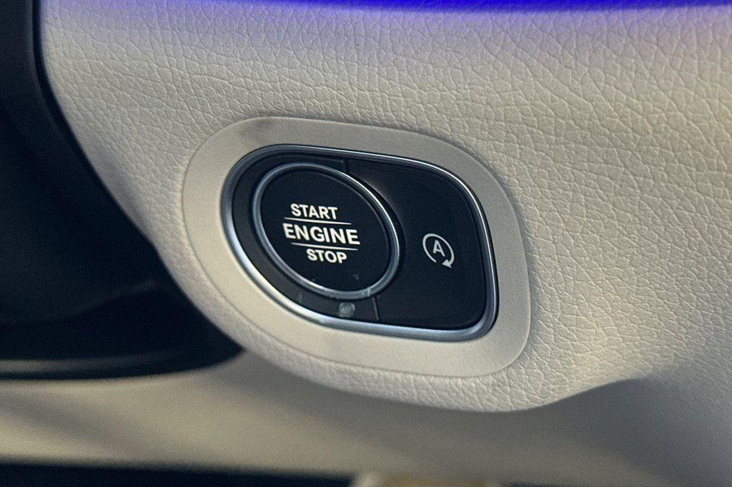 new 2025 Mercedes-Benz GLE 450 car, priced at $80,440