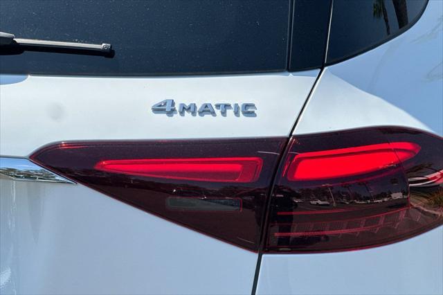 new 2025 Mercedes-Benz GLE 450 car, priced at $80,440