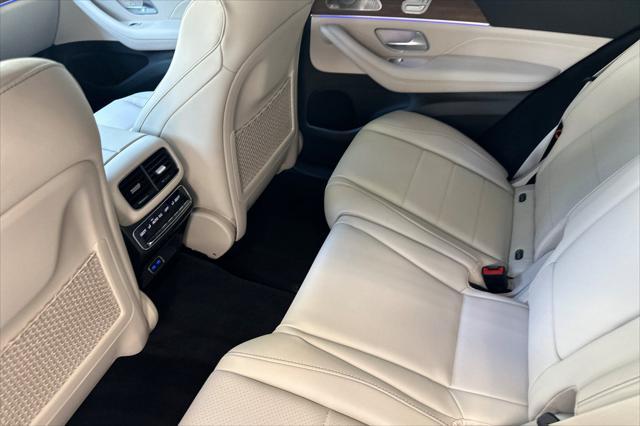 new 2025 Mercedes-Benz GLE 450 car, priced at $80,440