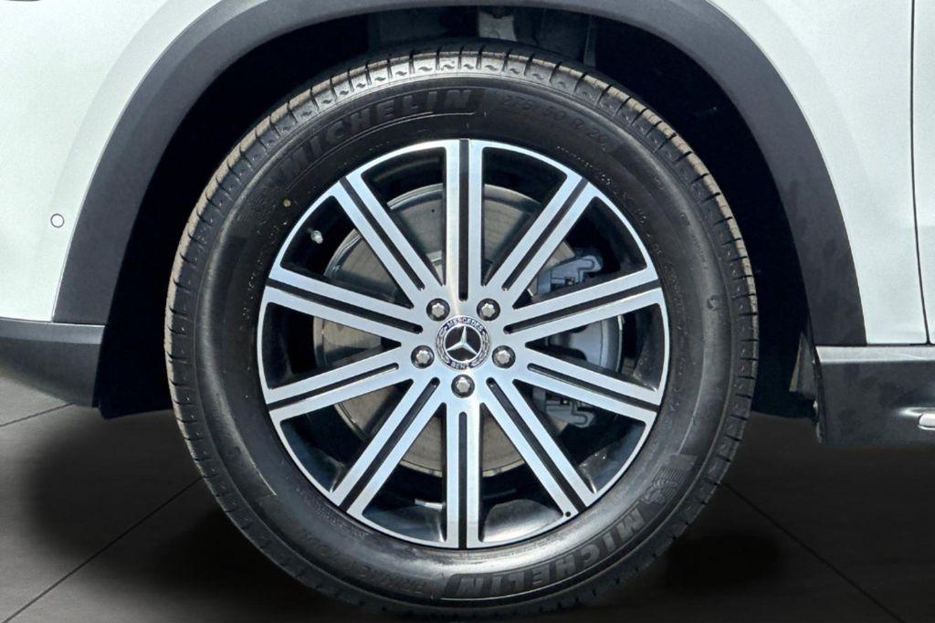 new 2025 Mercedes-Benz GLE 450 car, priced at $80,440