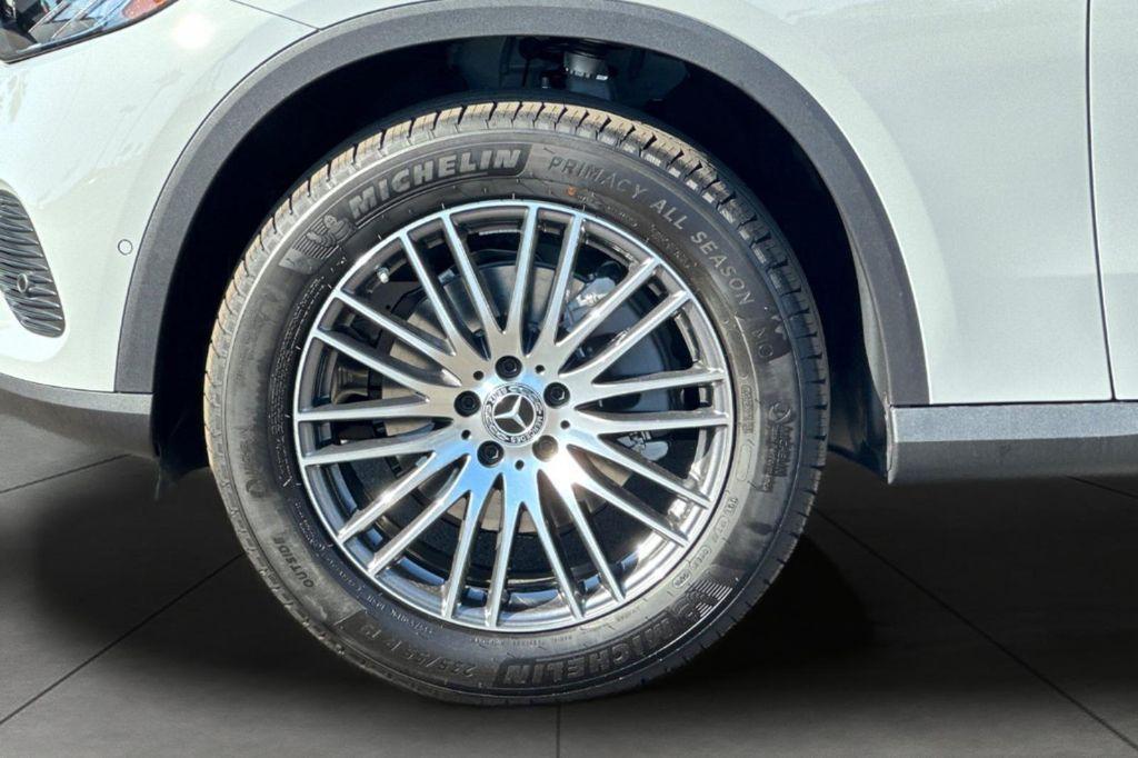 new 2026 Mercedes-Benz GLC 300 car, priced at $53,270