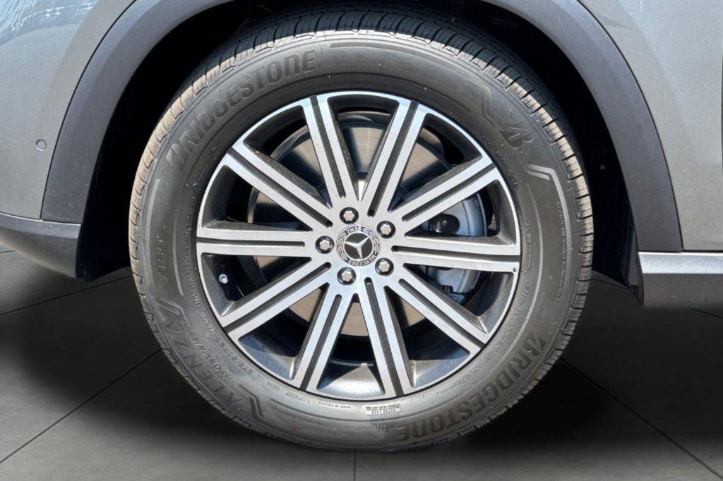new 2025 Mercedes-Benz GLE 450e car, priced at $70,547