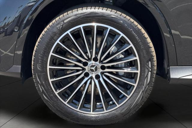 new 2025 Mercedes-Benz GLC 300 car, priced at $65,585