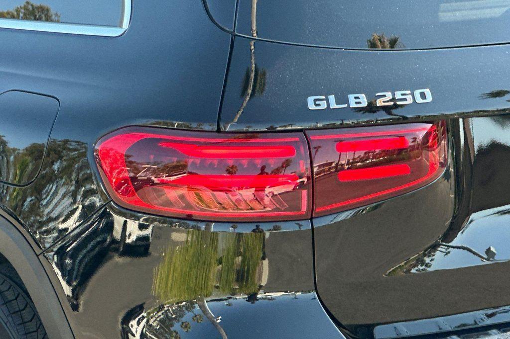 used 2025 Mercedes-Benz GLB 250 car, priced at $34,990