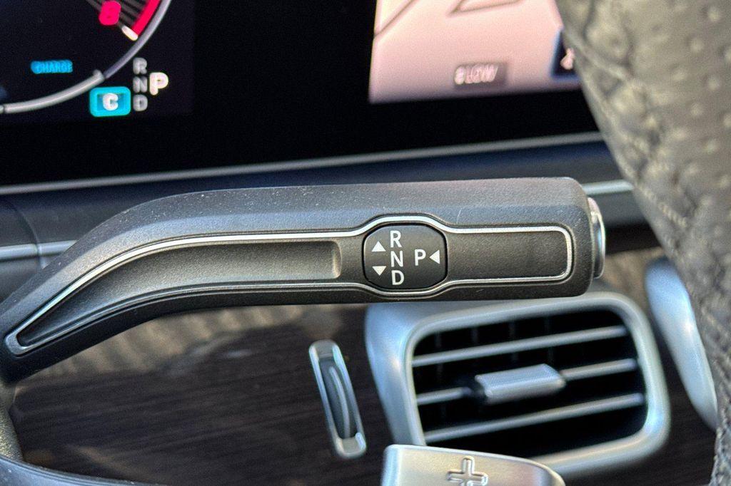 new 2025 Mercedes-Benz GLS 450 car, priced at $85,273