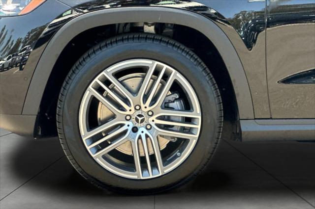 new 2025 Mercedes-Benz GLS 450 car, priced at $91,945