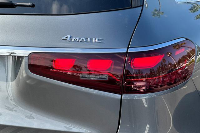 new 2025 Mercedes-Benz GLS 450 car, priced at $92,995