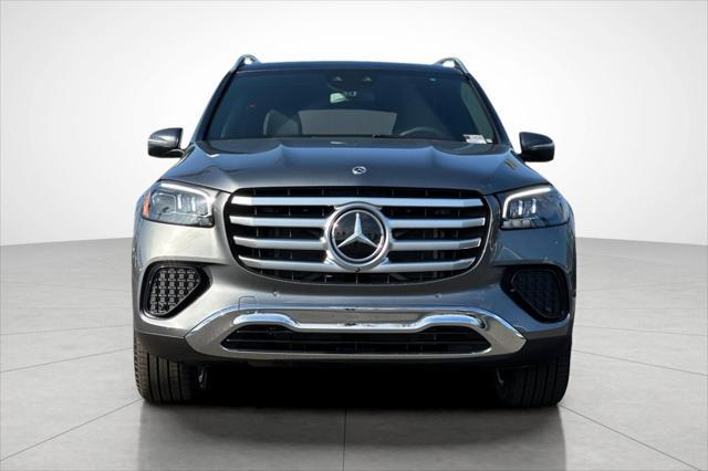 new 2025 Mercedes-Benz GLS 450 car, priced at $92,995