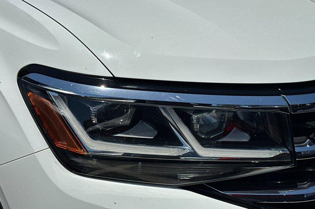 used 2020 Volkswagen Atlas Cross Sport car, priced at $27,984