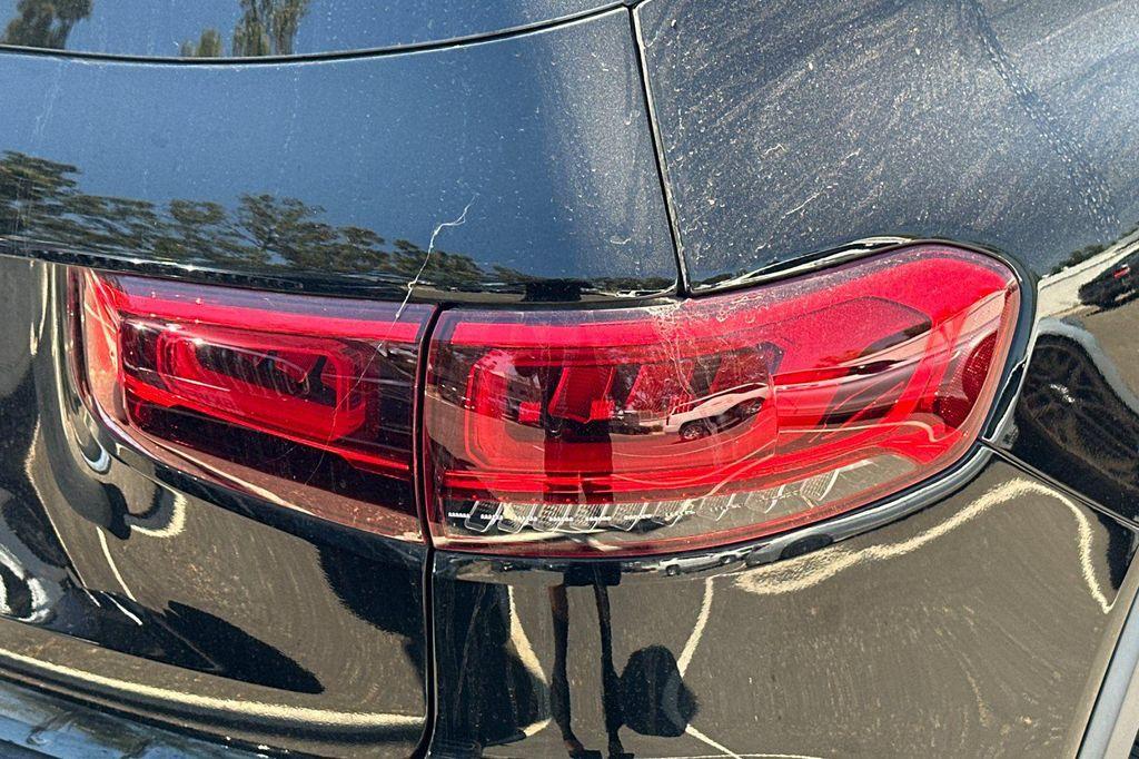 used 2021 Mercedes-Benz GLB 250 car, priced at $24,984