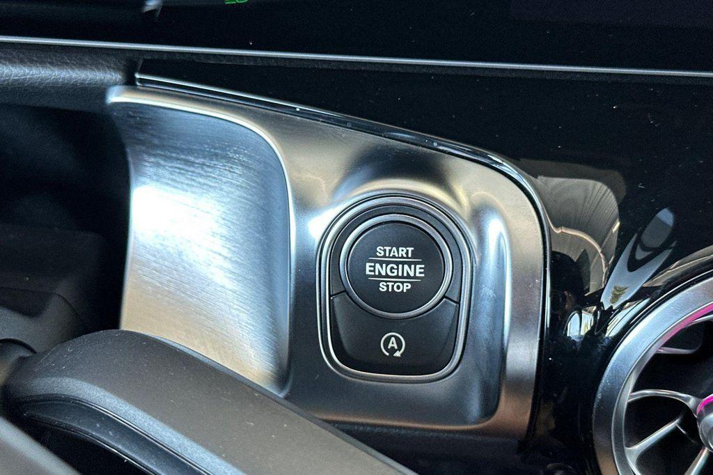 used 2021 Mercedes-Benz GLB 250 car, priced at $21,982