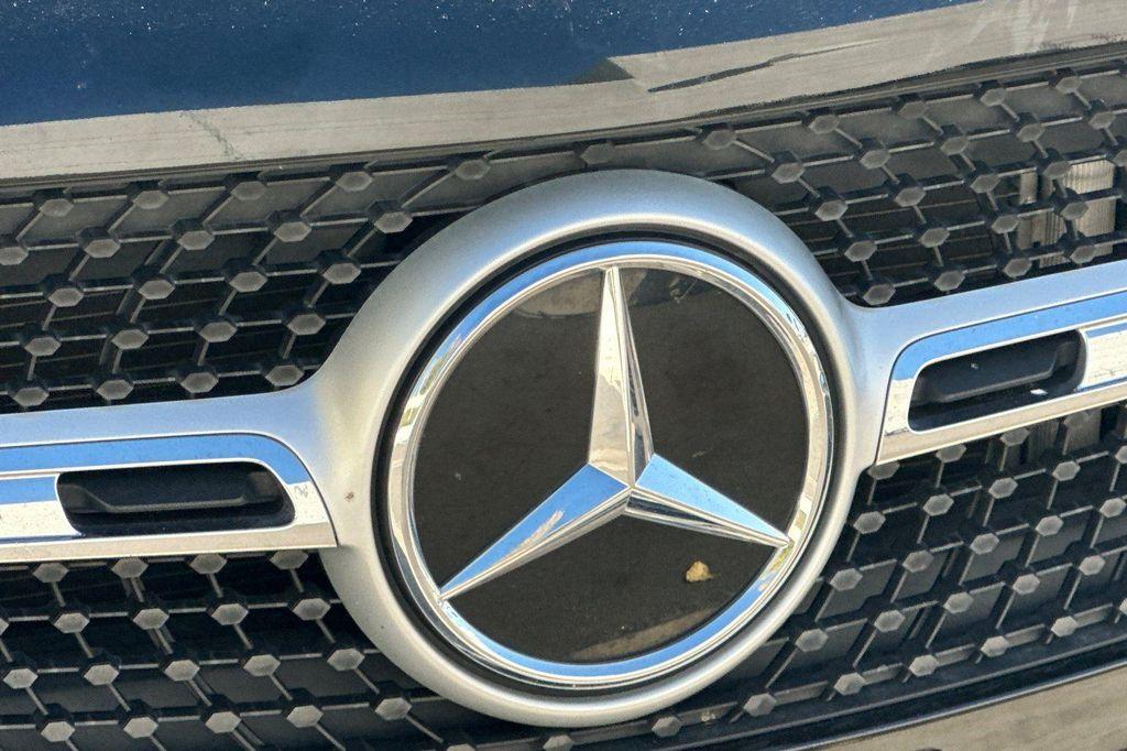 used 2021 Mercedes-Benz GLA 250 car, priced at $22,984