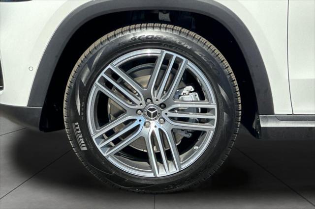 new 2025 Mercedes-Benz GLS 450 car, priced at $91,775