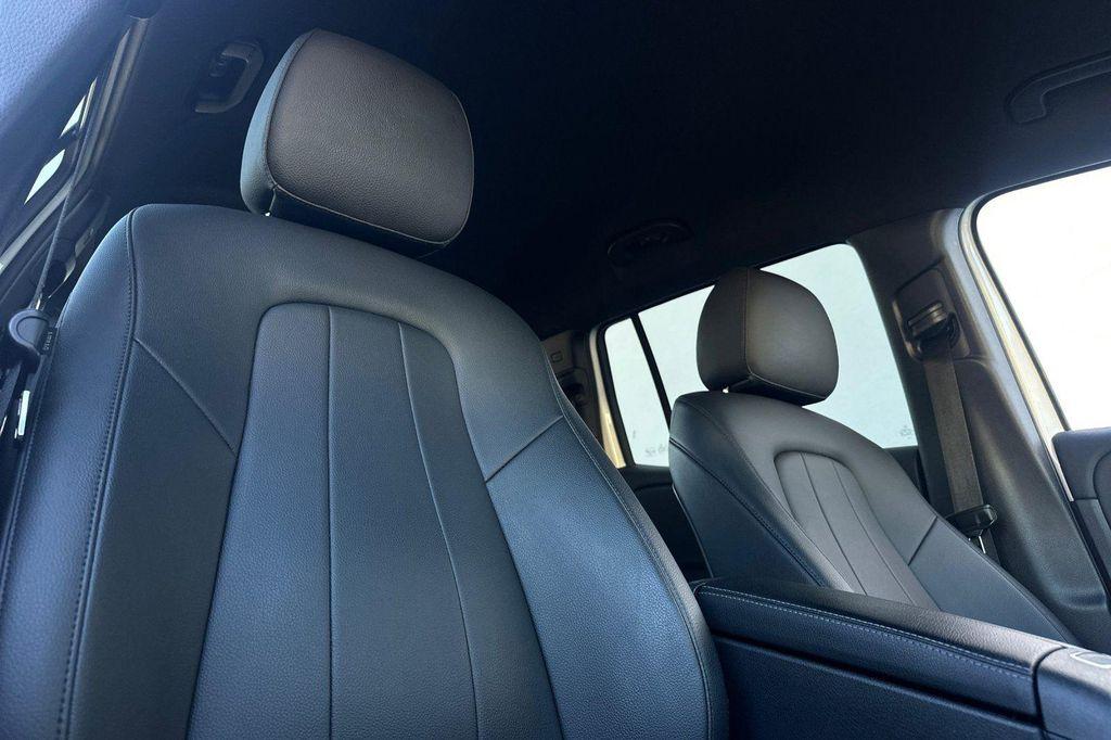 used 2022 Mercedes-Benz GLB 250 car, priced at $25,482