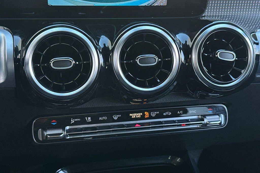 used 2022 Mercedes-Benz GLB 250 car, priced at $26,983