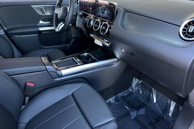 new 2025 Mercedes-Benz GLA 250 car, priced at $42,250