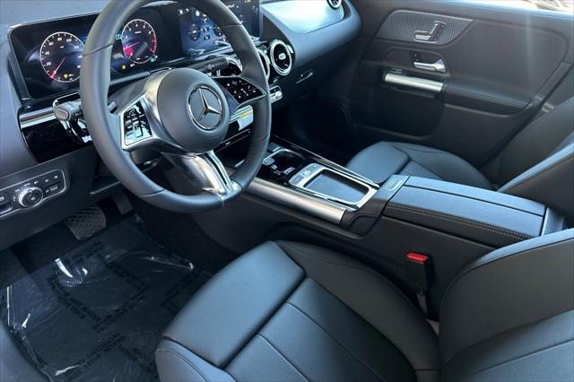 new 2025 Mercedes-Benz GLA 250 car, priced at $42,250